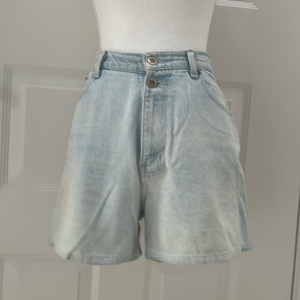 Faded Glory Light Wash Indigo Denim Shorts. High Waisted. Y2K